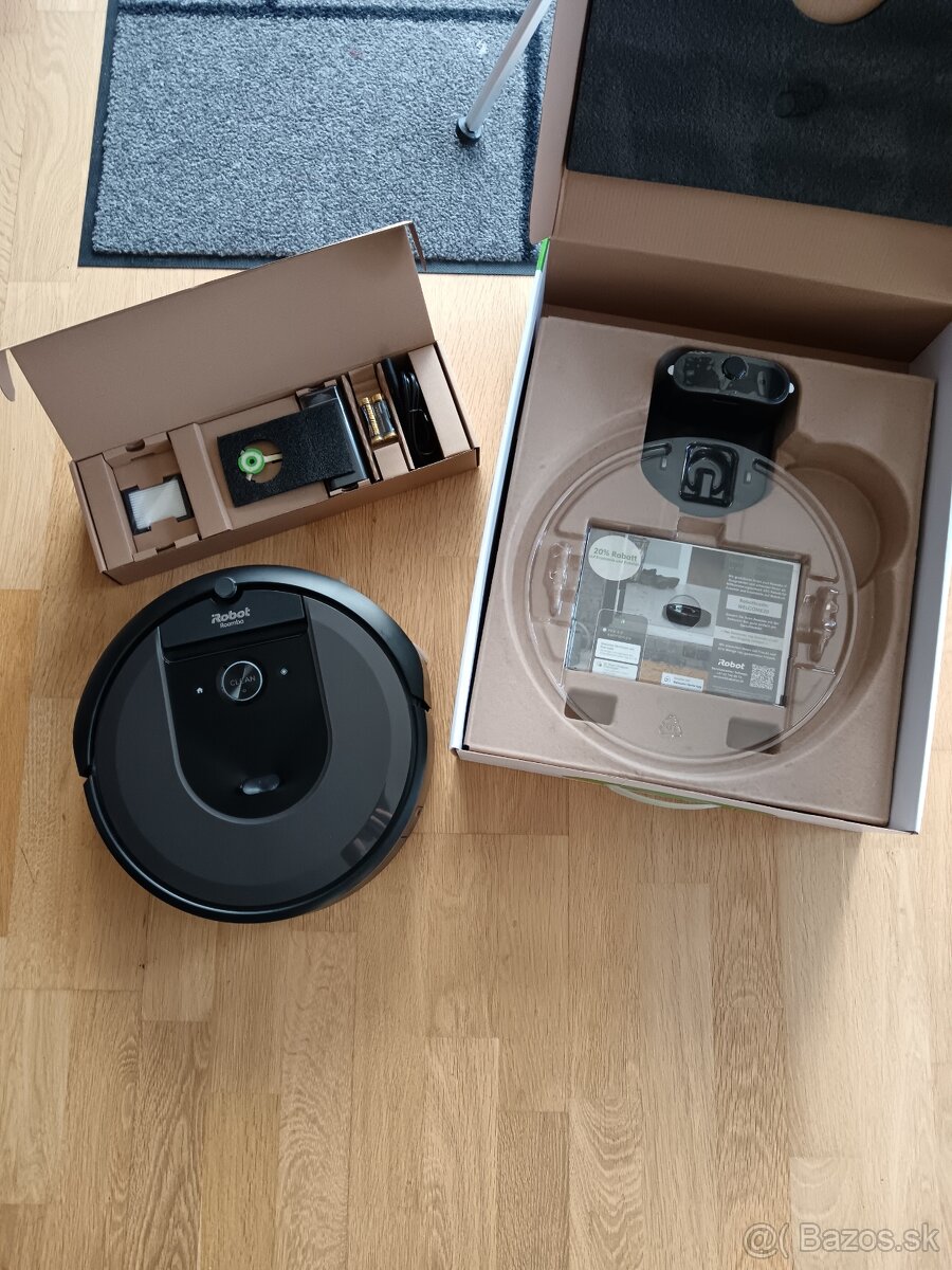 iRobot Roomba i7