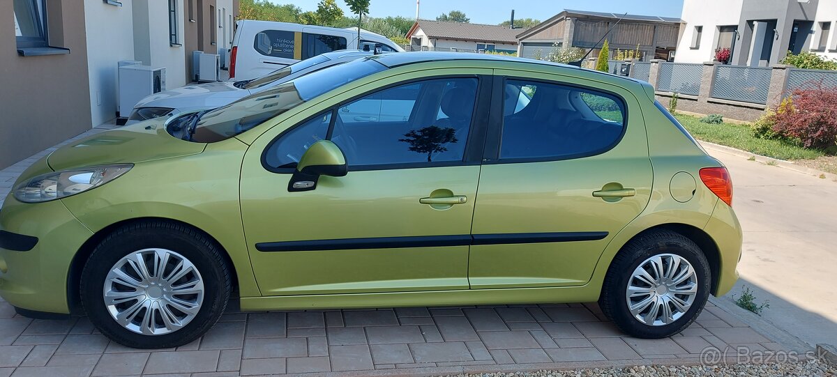 Predám peugeot 207