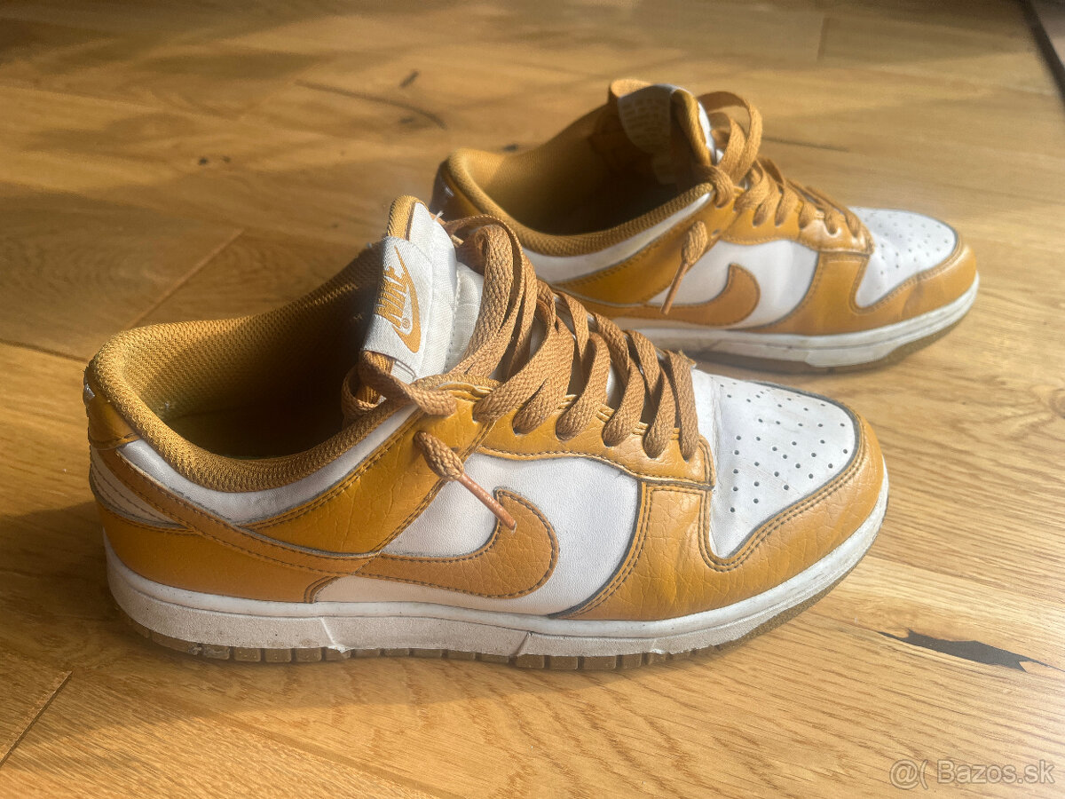 Nike Dunk Low Gold Phantom