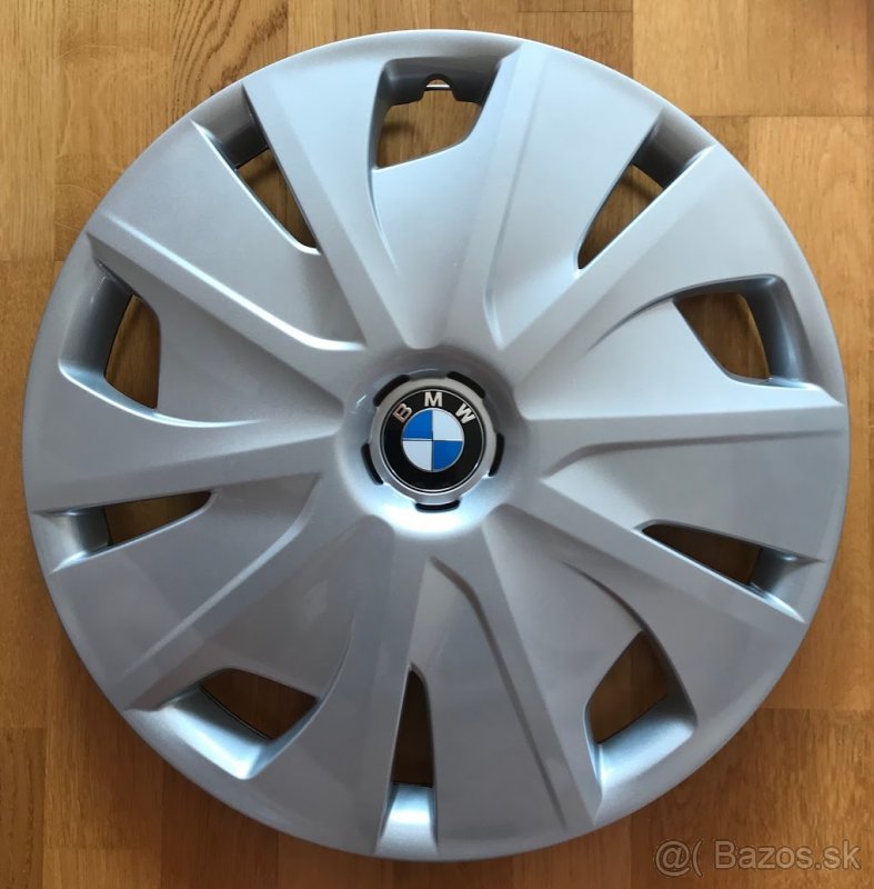 Predam originalne puklice BMW 16"