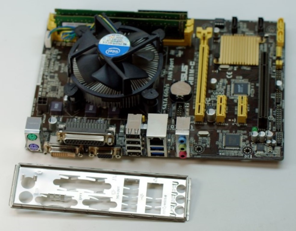 ASUS H81M-C + i5-4440 + 8GB DDR3 + Cooler