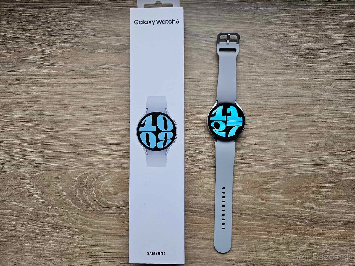 Samsung Galaxy Watch6 BT Black 44 mm,silver, top, zaruka