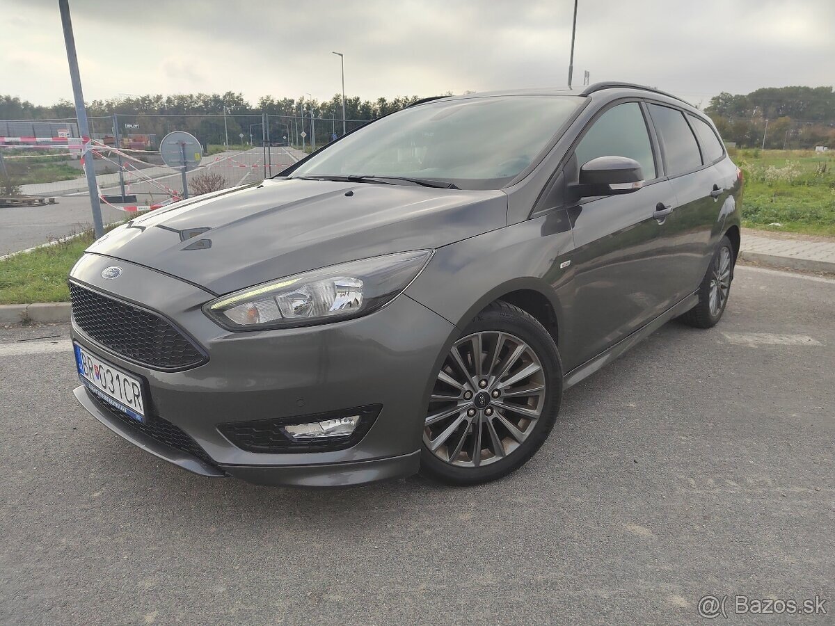 Ford Focus 1.5 EcoBoost ST line