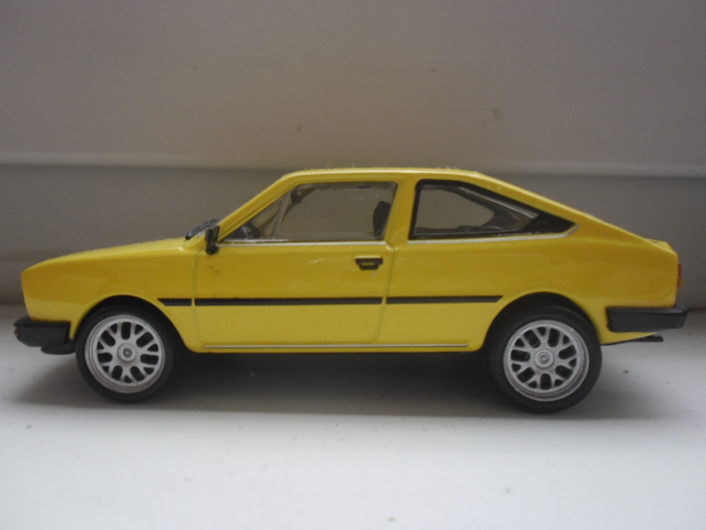 DeAGOSTINI škoda Garde 1:43