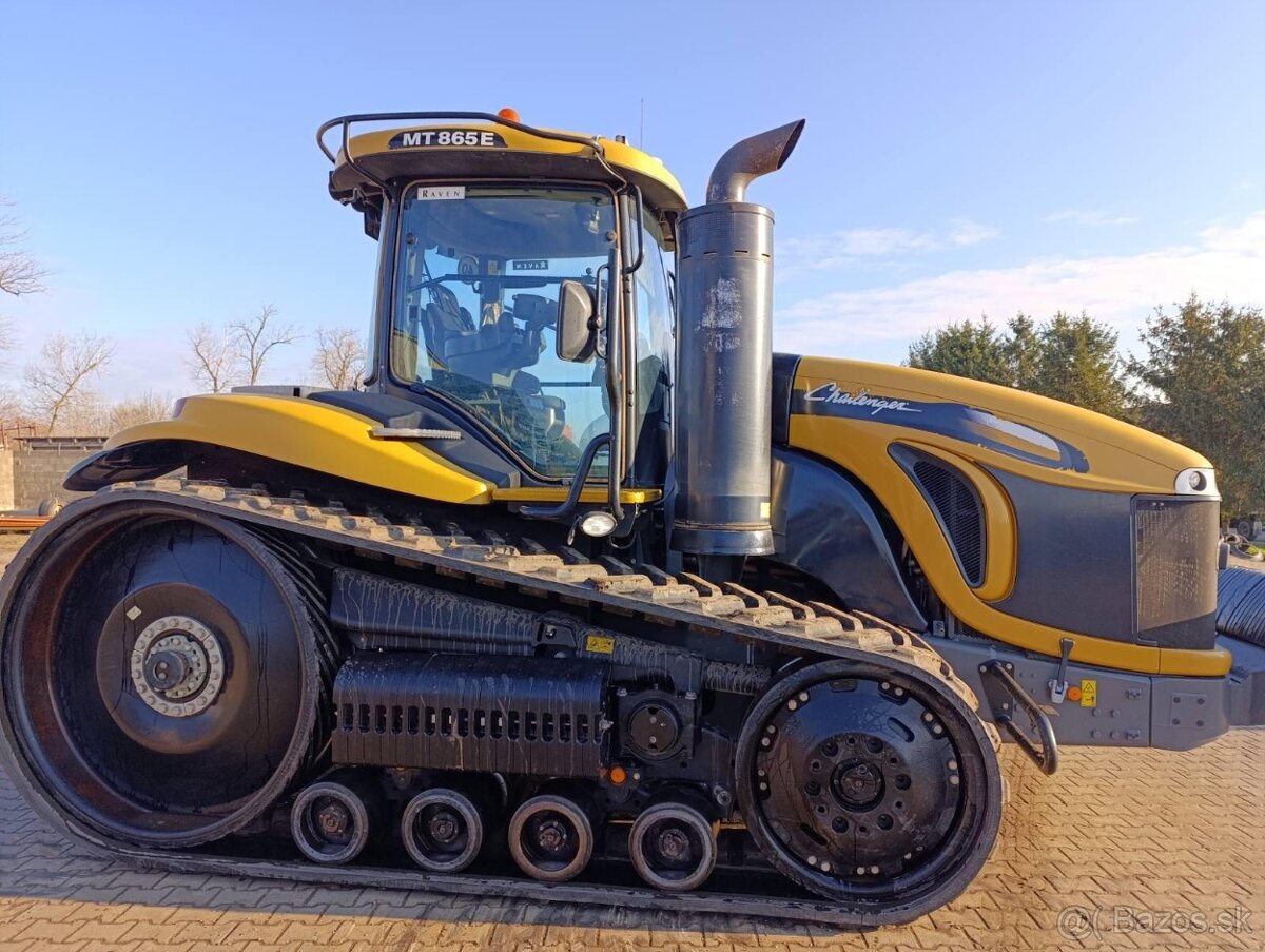 CHALLENGER MT865E pásový traktor