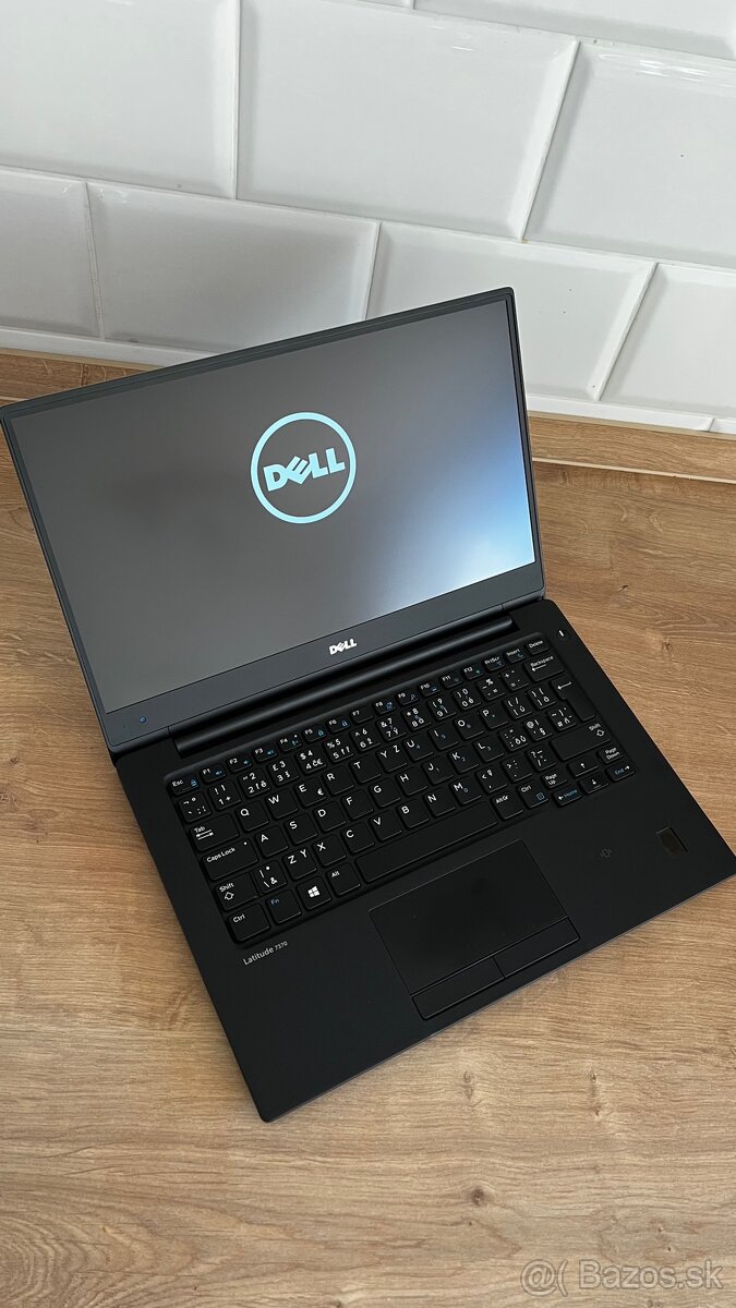 Predam Dell Latitude 7370 - nová bateria vhodný do školy