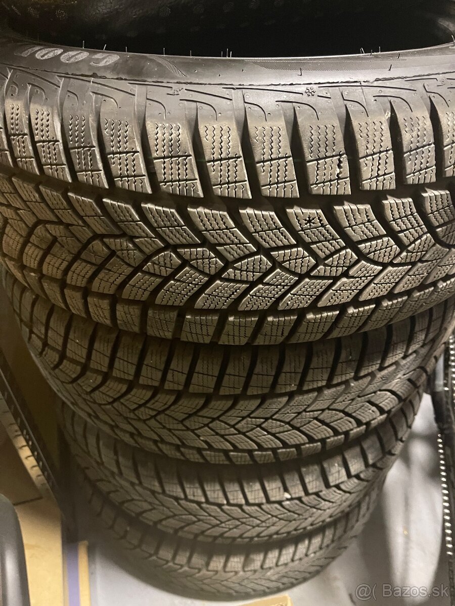 Zimné Goodyear 215/55 R17 UltraGrip Performance+