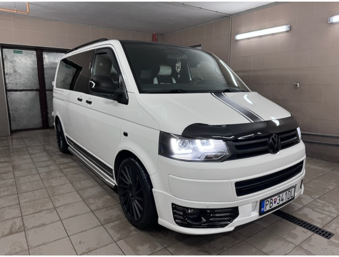 Predam VW CARAVELLE T5 2.0 BiTDi 132kw 9 miestne