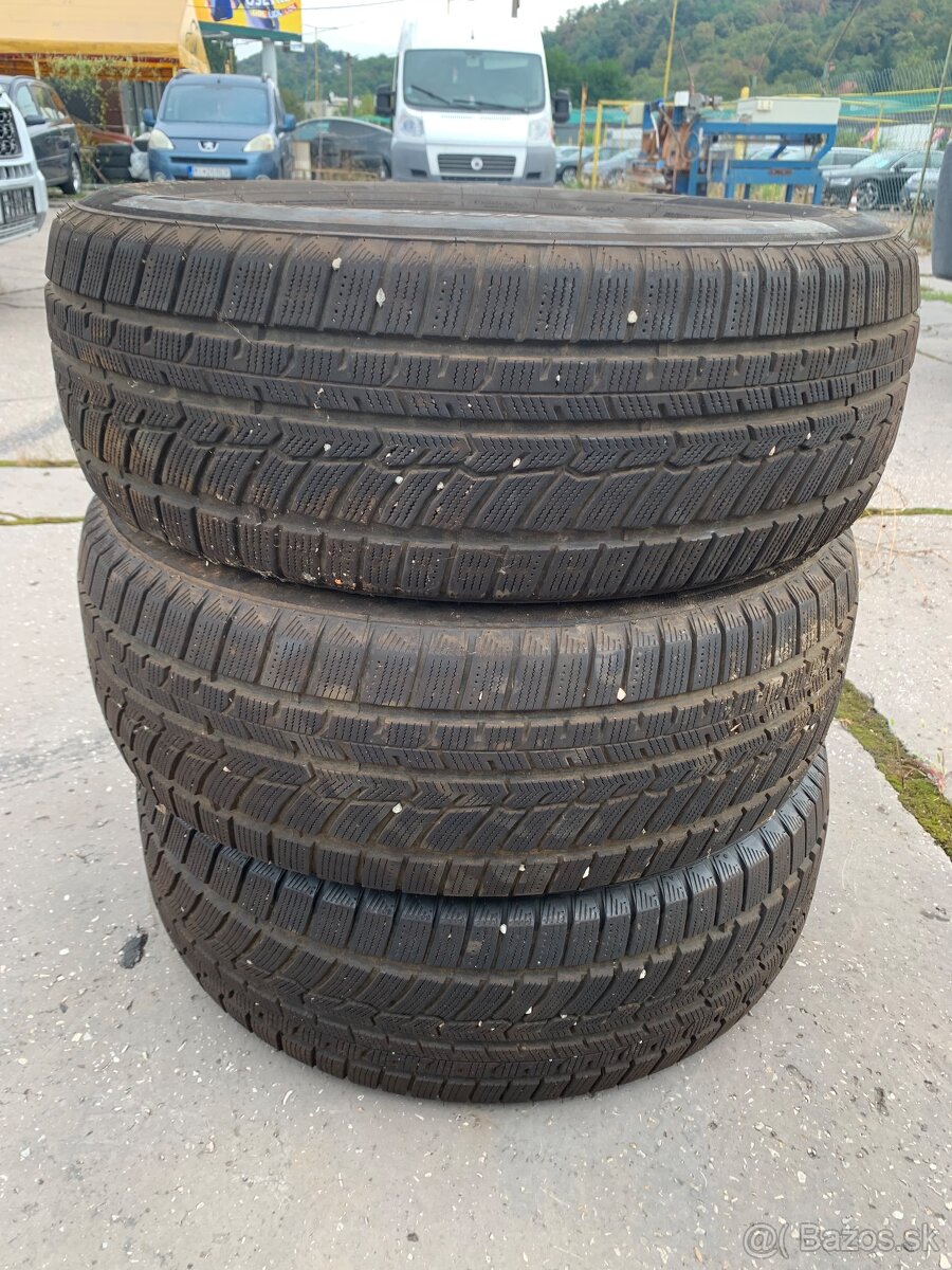 235/65 R17