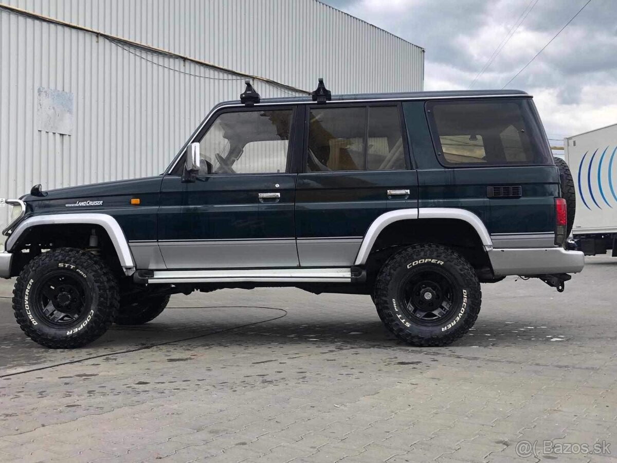 Toyota Land Cruiser KZJ76