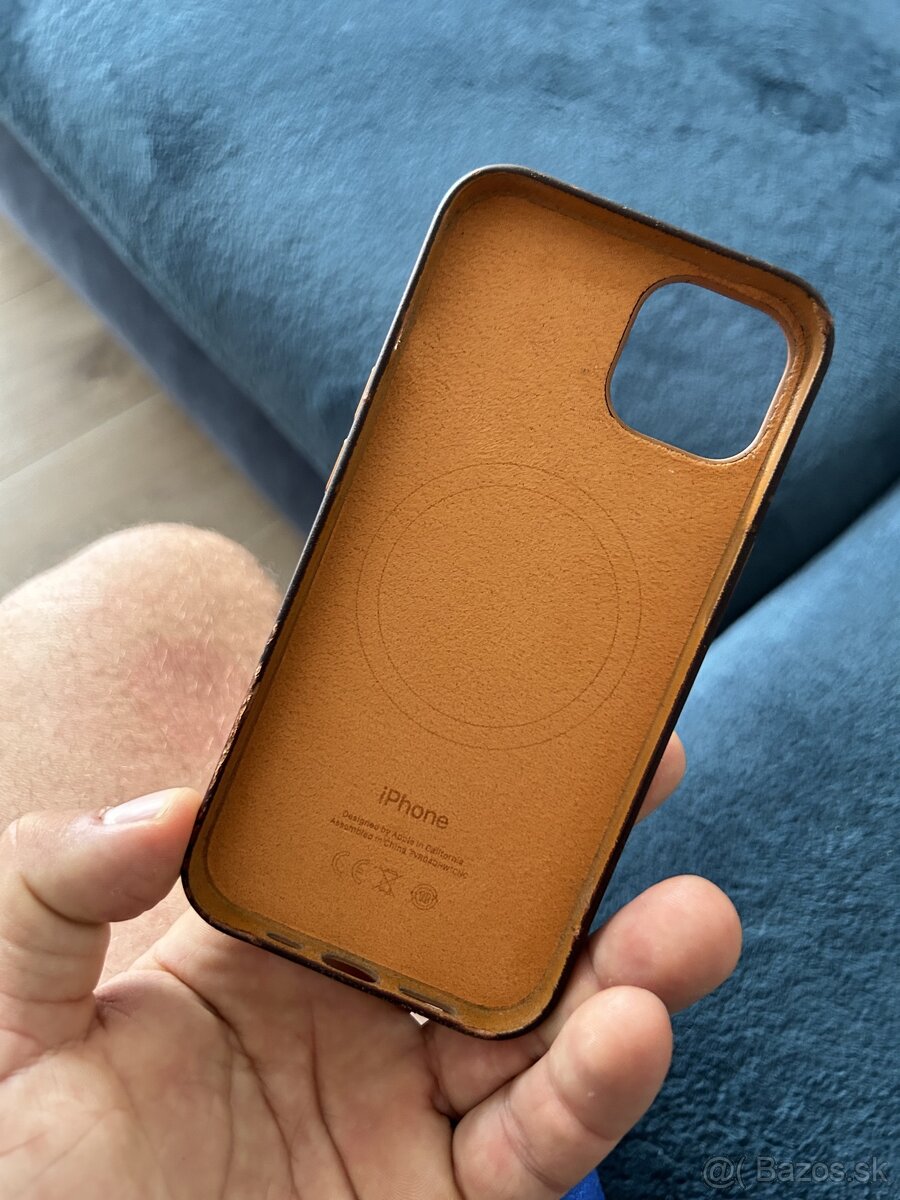 Koženy kryt na Apple Iphone 13