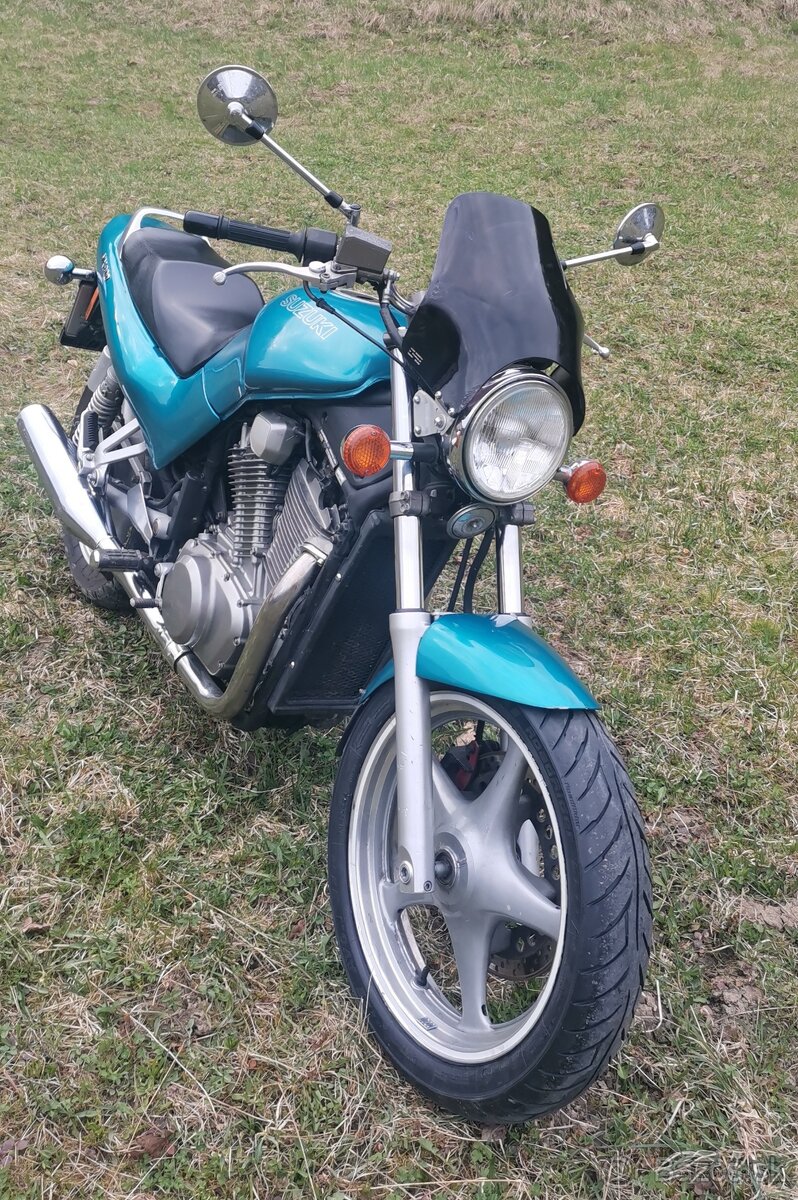 Suzuki VX 800, v originálnom STAVE 1799e po servise