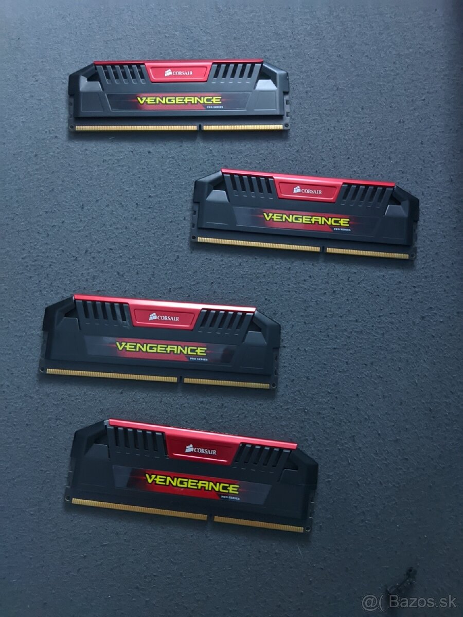 RAM Corsair Vengeance PRO 2400mhz DDR3