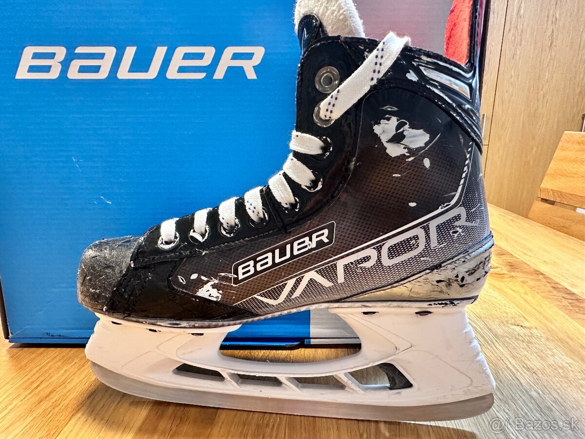 Korčule BAUER Vapor X3.7, Veľ. 4.5 D