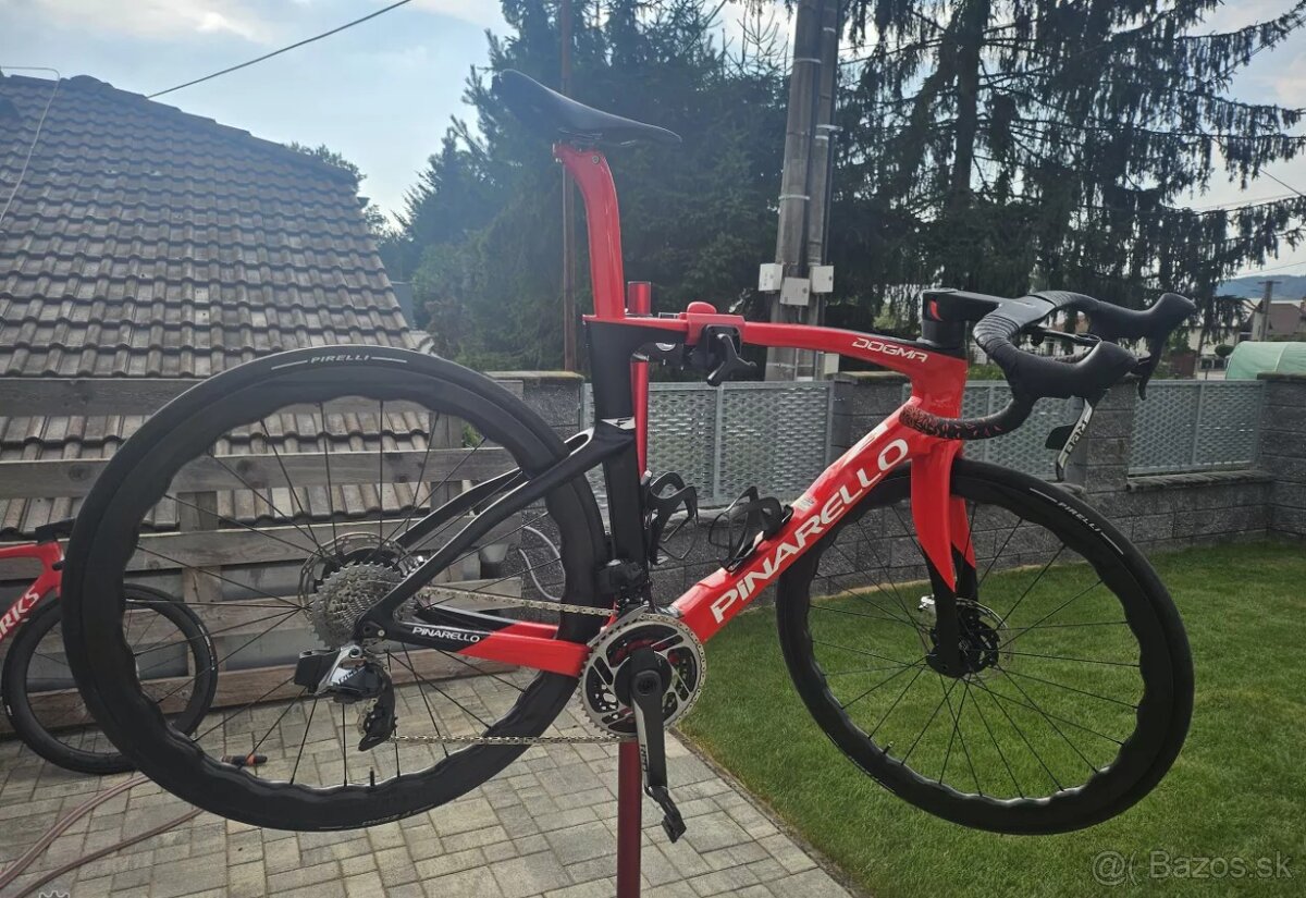 Pinarello Dogma F Sram Red AXS bicykel, sonic red