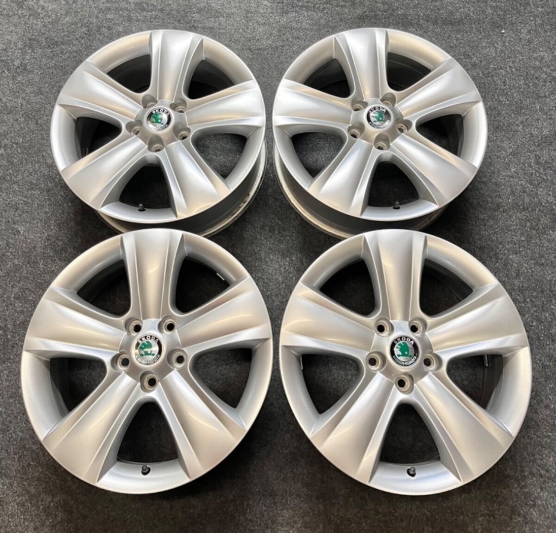 5x112 R17 originál alu Škoda Yeti - ET45 - TOP