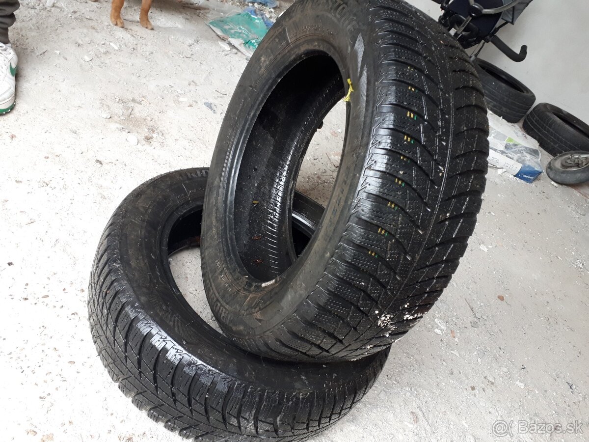 Predam preumatiky 205/60r16 zimne