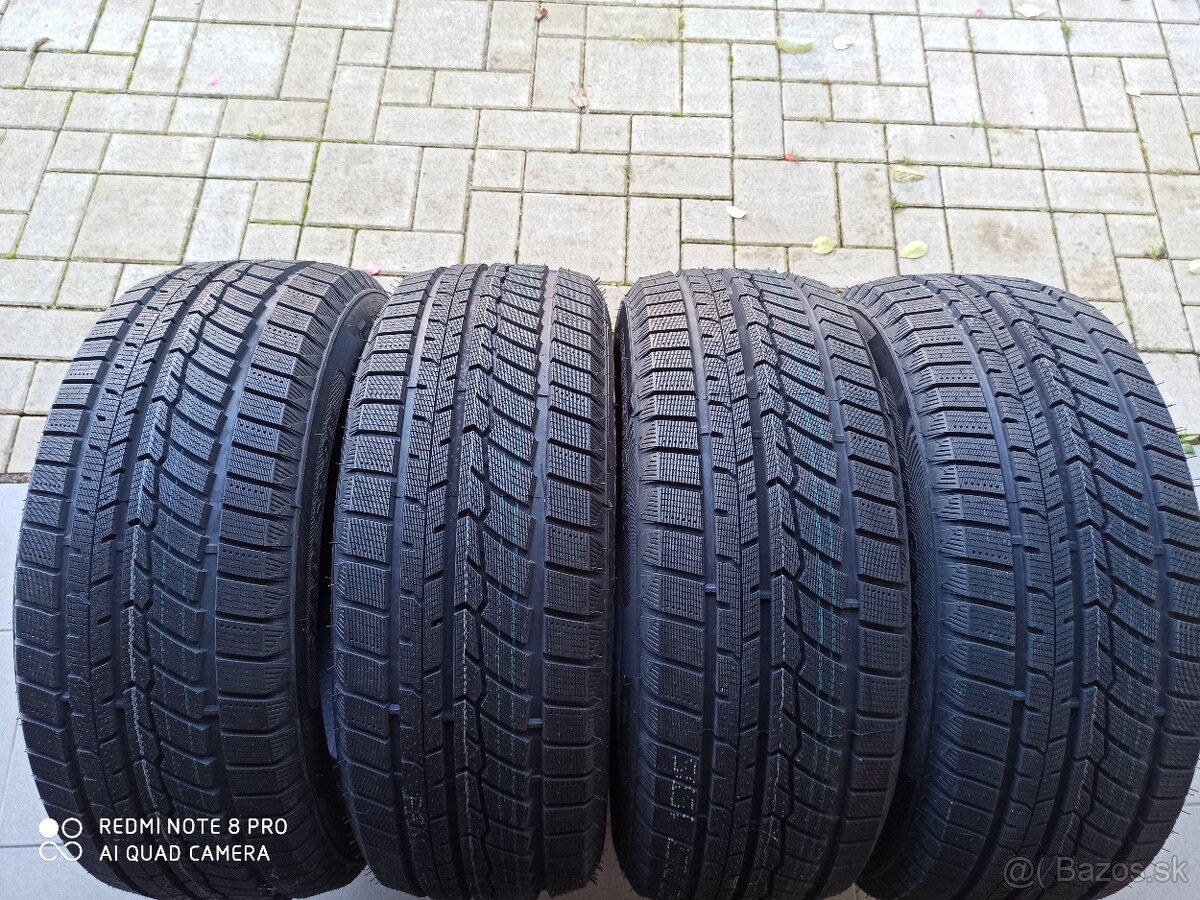 zimne pneu 215/55 R17