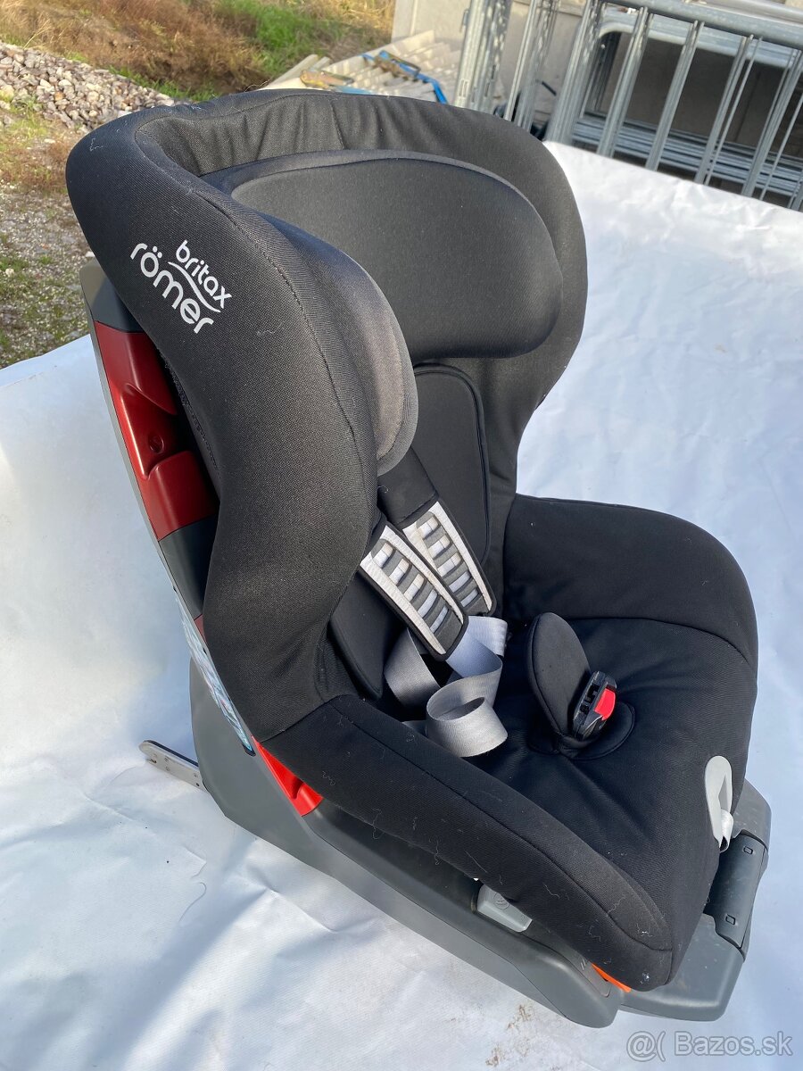 Britax Römer Safefix plus isofixo