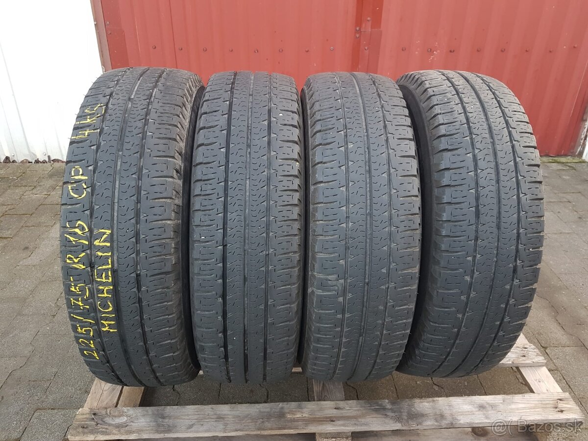 Letne 225/75R16C Michelin