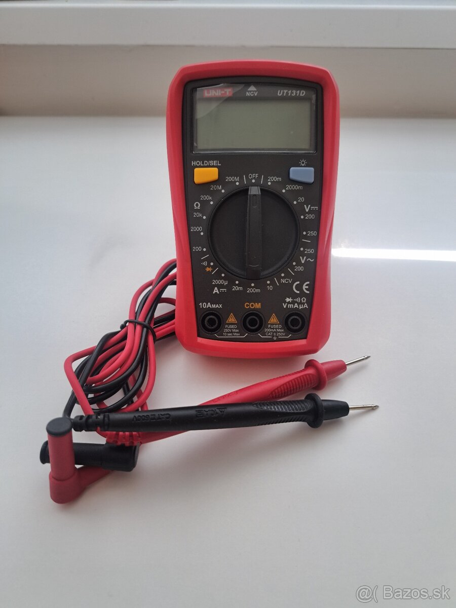 Multimeter UNI-T UT131D