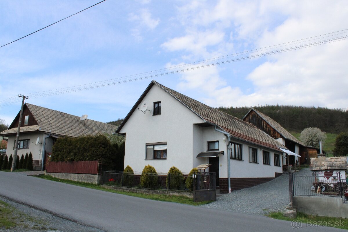 Rodinny dom v obci Breziny 9 km od Zvolena