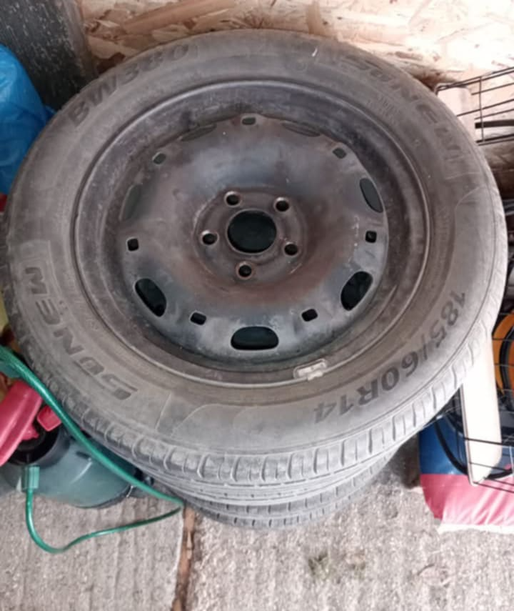 Plechové disky s pneu 185/60 r14