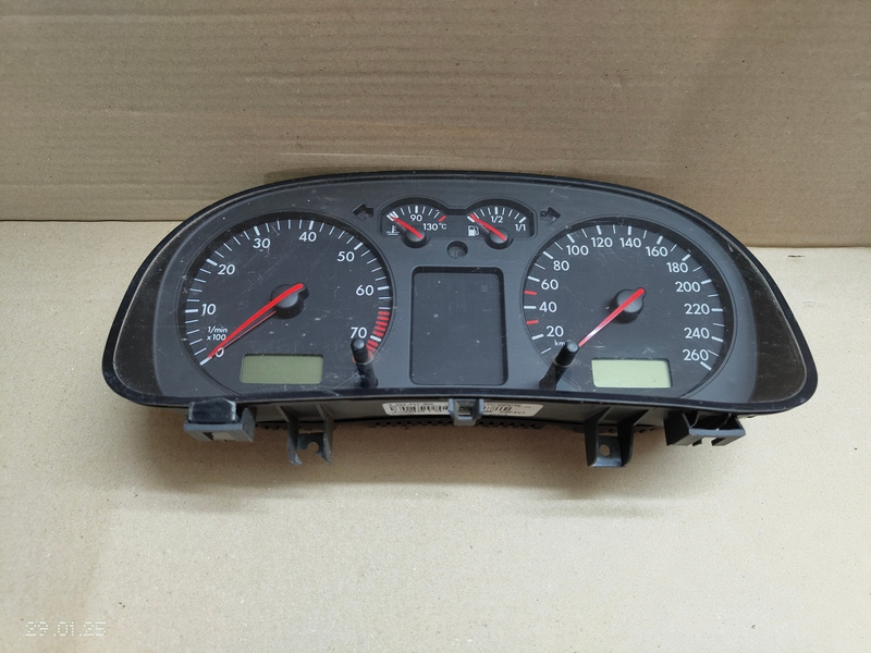 Tachometer VW Golf IV 1J0919861D 30€