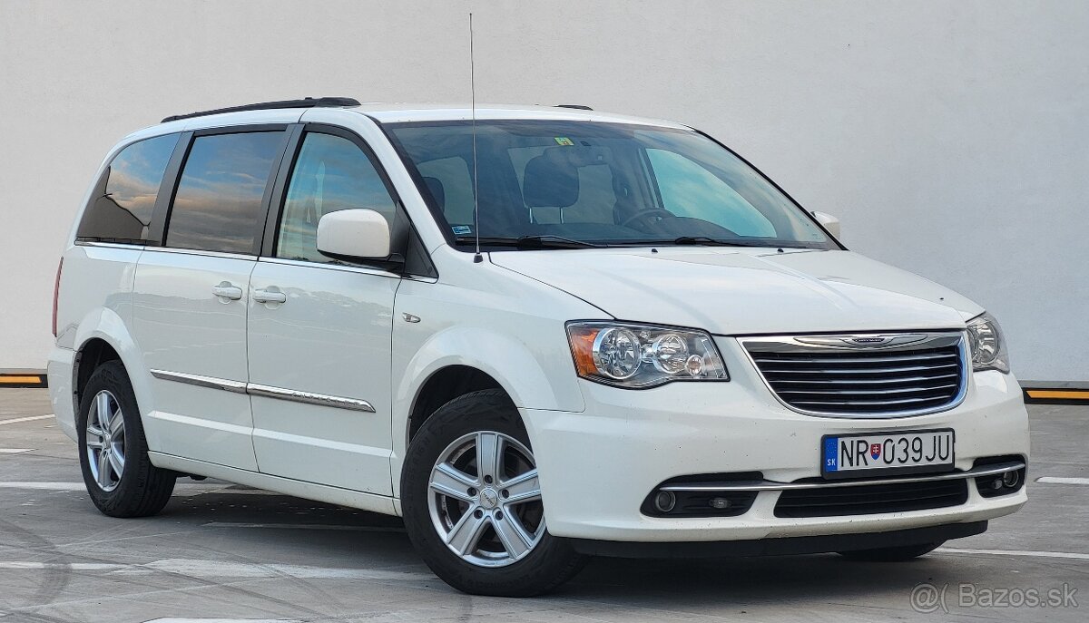 Chrysler Town&Country 3.6l V6 (REZERVOVANÉ)