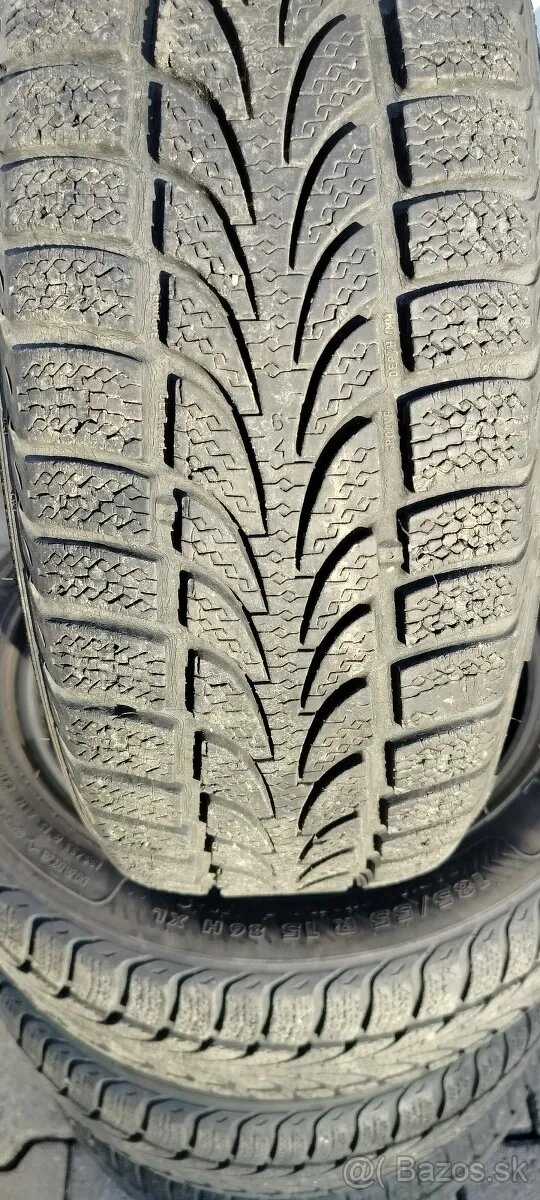 Predám 4 zimné pneumatiky 185/55 R15 86H Nokian