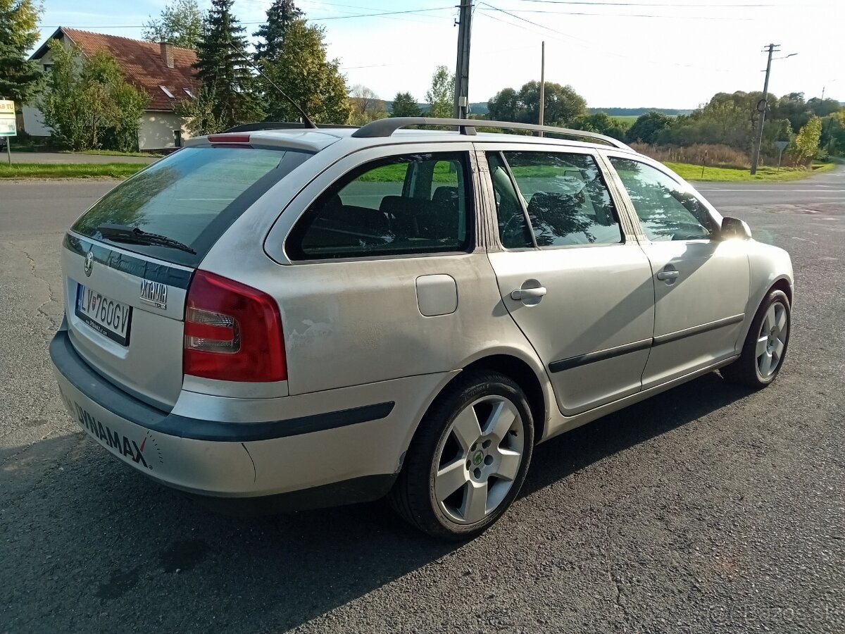 ŠKODA OCTAVIA COMBI 2.0 TDi 103kW ELEGANCE