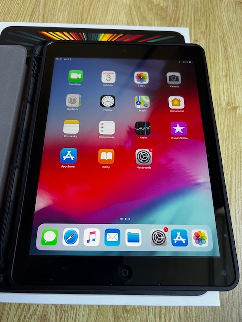 Apple  iPad Air 32gb WiFi  /SUPER CENA/