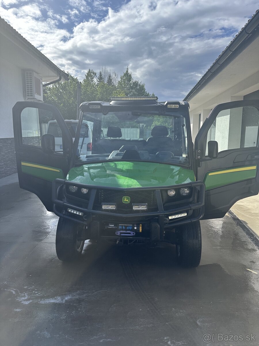 Predám john Deere Gator XUV835M