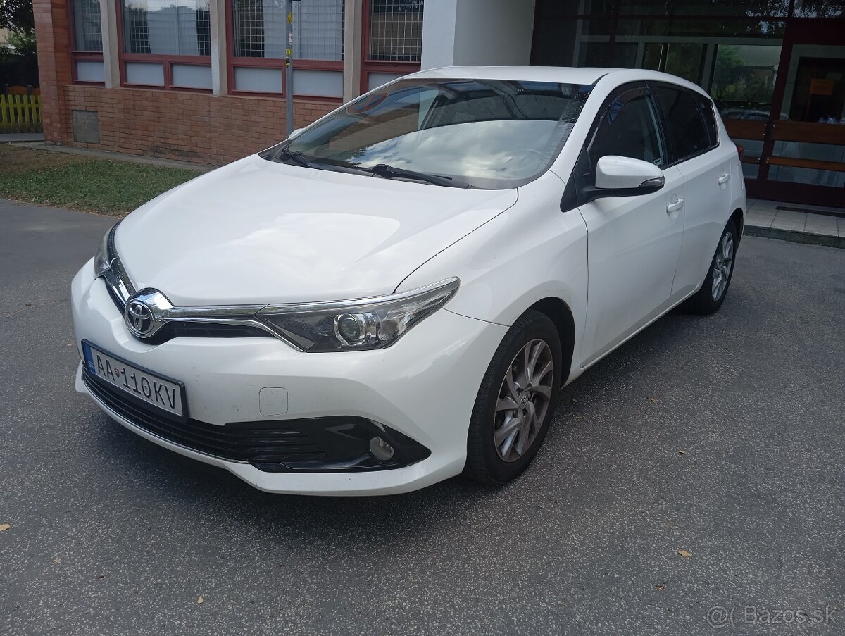 Toyota Auris 1.6 benzin, M6, SR-2017, tazne