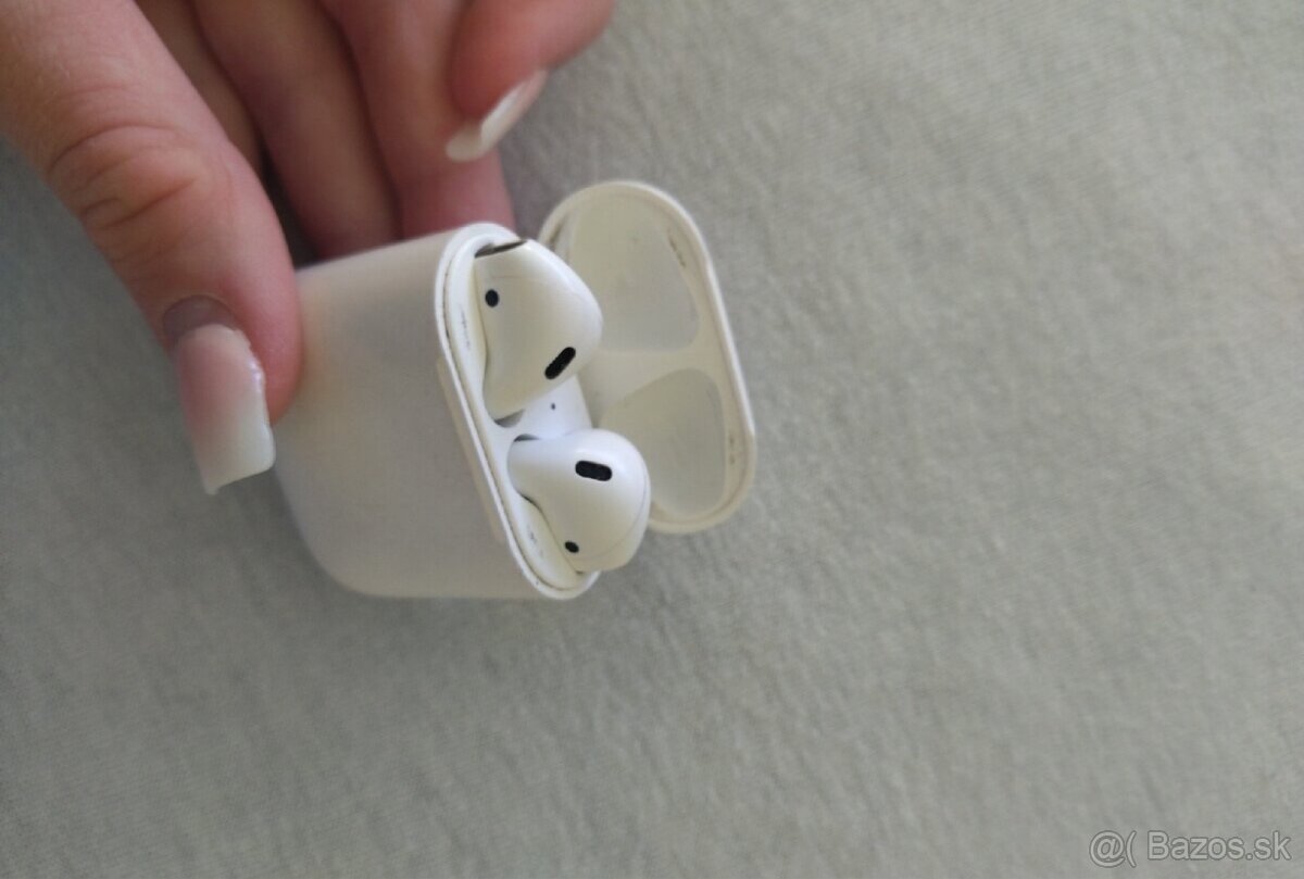 Apple Airpods 2019