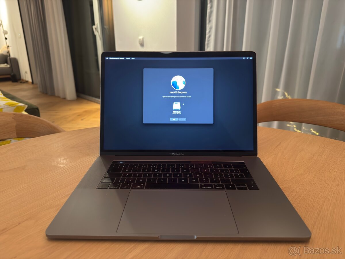 Macbook pro 15” i7