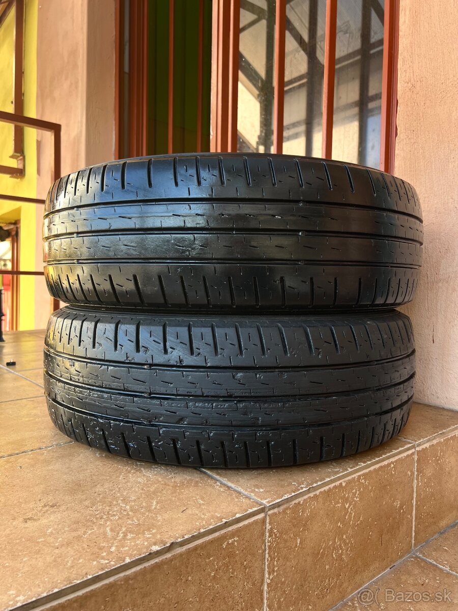 215/70 R15C letné pneumatiky - 2 kusy