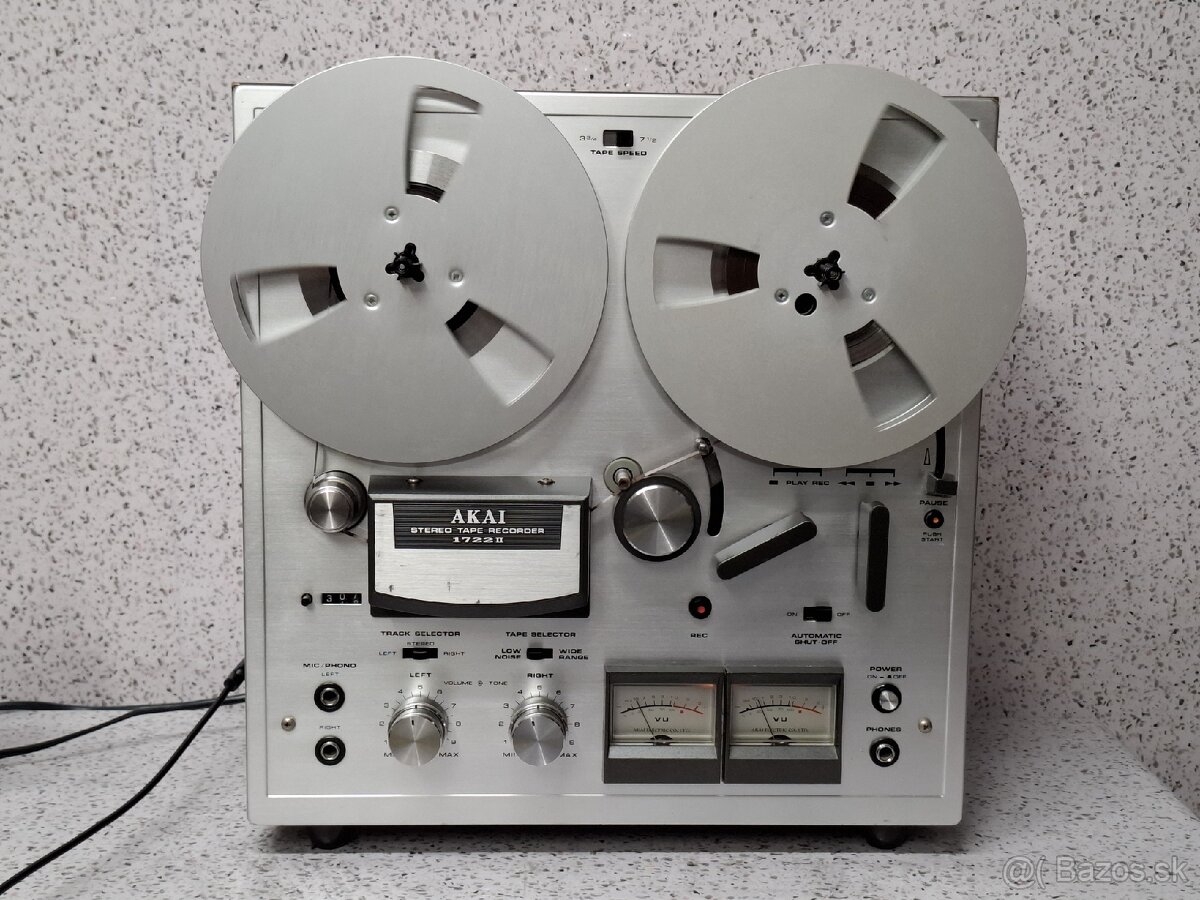 AKAI 1722 II / REEL TO REEL / STEREO TAPE RECORDER / JAPAN