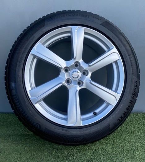 Zimní sada Alu kol Volvo XC90 235/55R19 105V