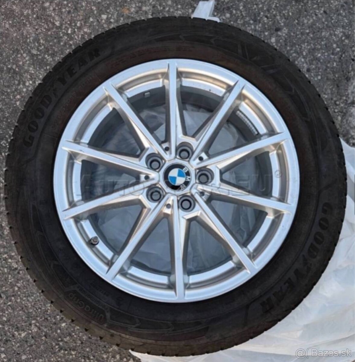 Kompletná sada zimných pneu aj na diskoch 17" V-spoke