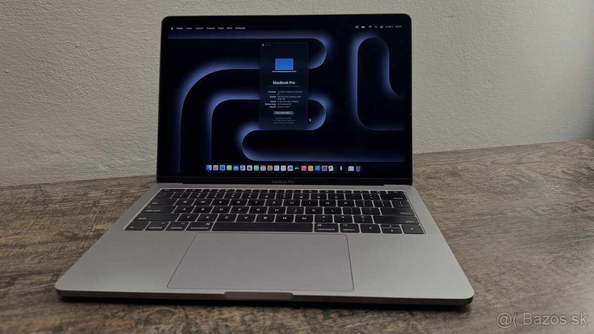 MacBook Pro 13palcov