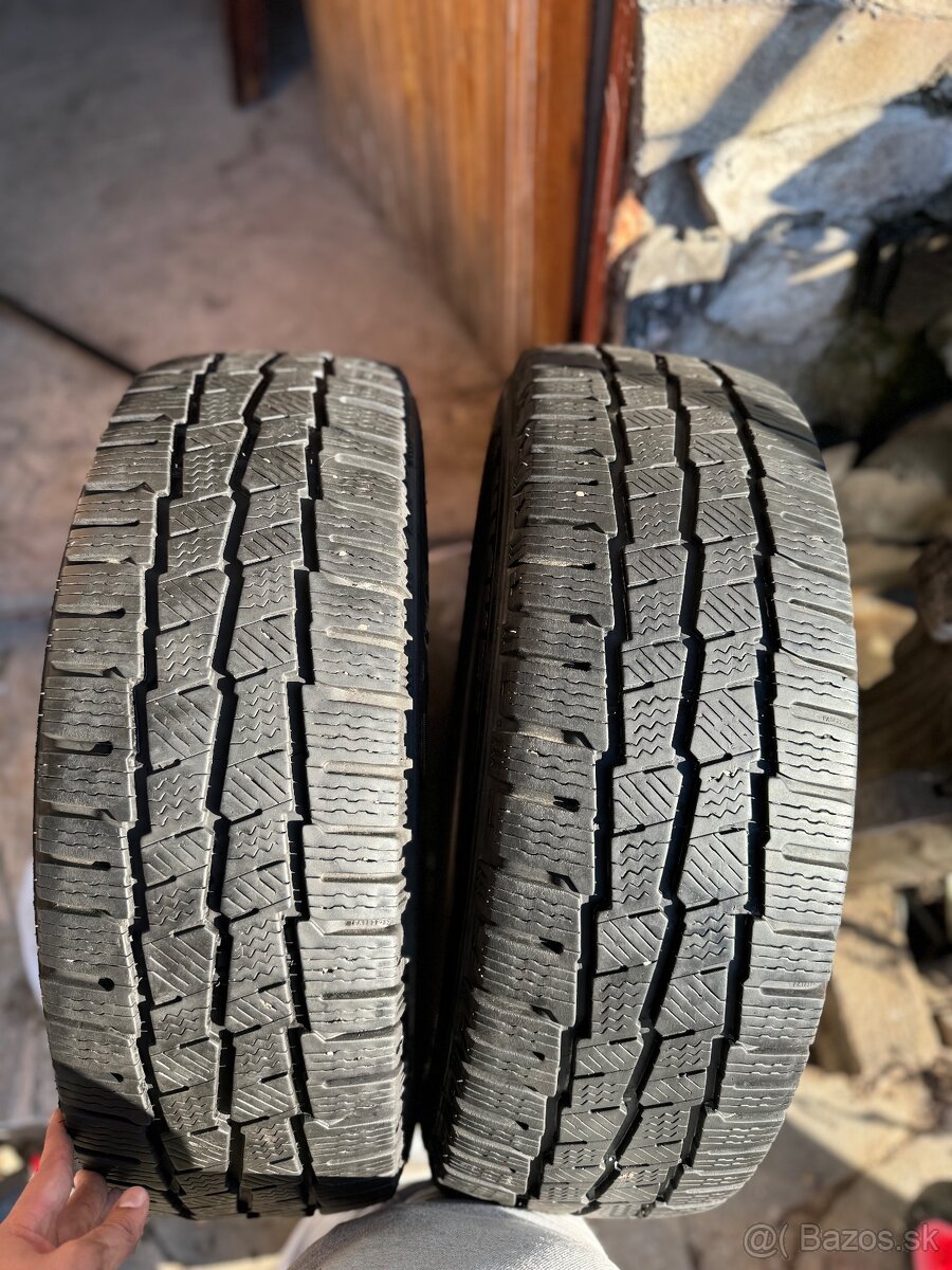 215/65 R16c Michelin Agilis Alpin