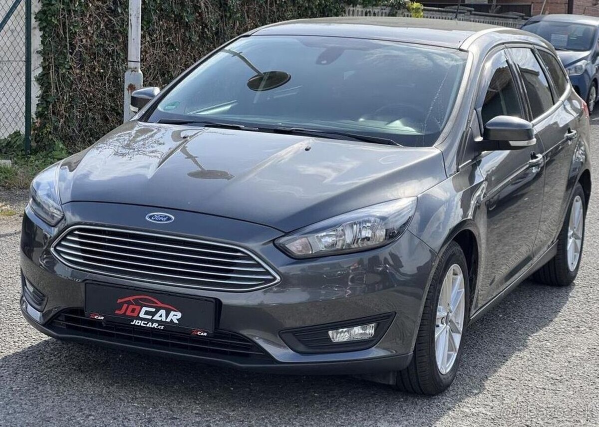 Ford Focus 1.6i KLIMA TEMPOMAT ALU benzín manuál 92 kw