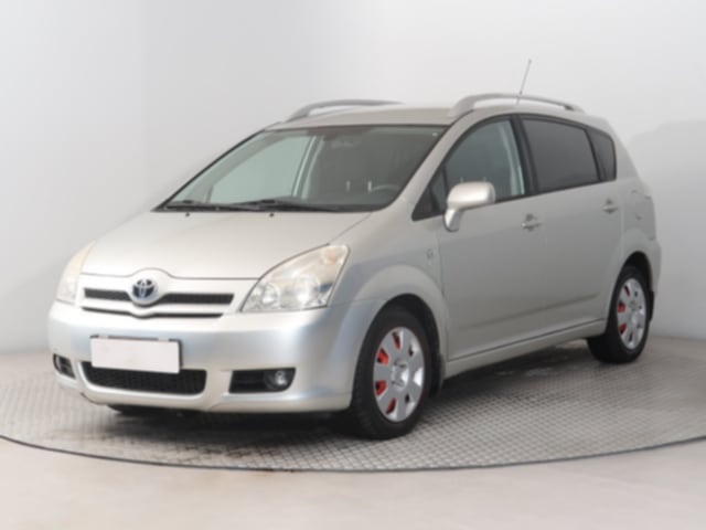 Rozpredám toyota corolla Verso 2.0 D4D 85kw