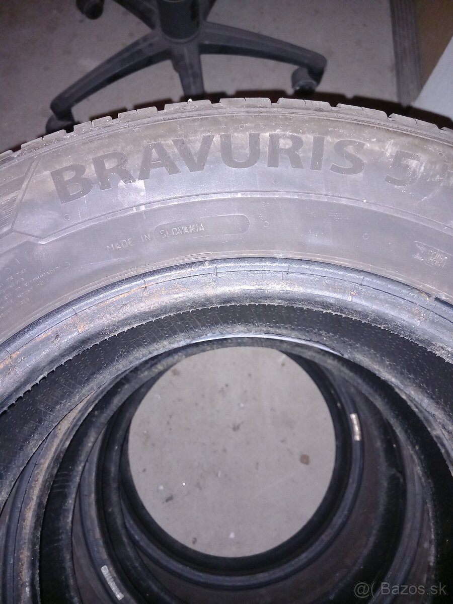 Predám letne pneu 196/65 r15