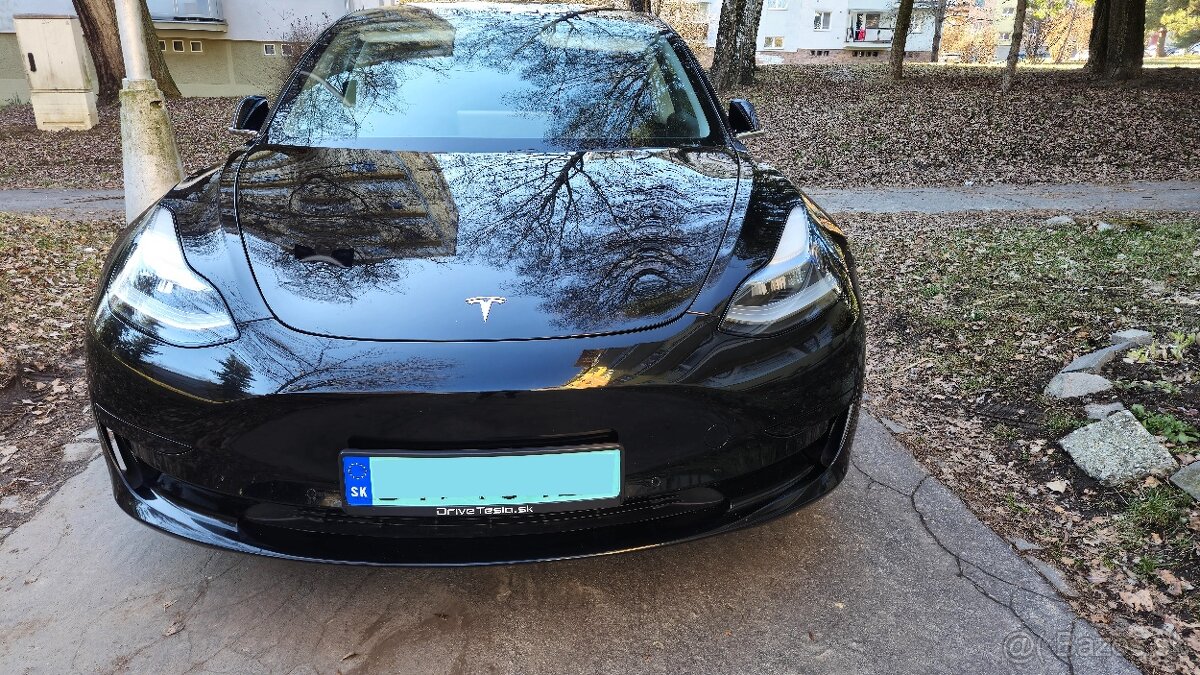 Tesla Model 3 standard range plus