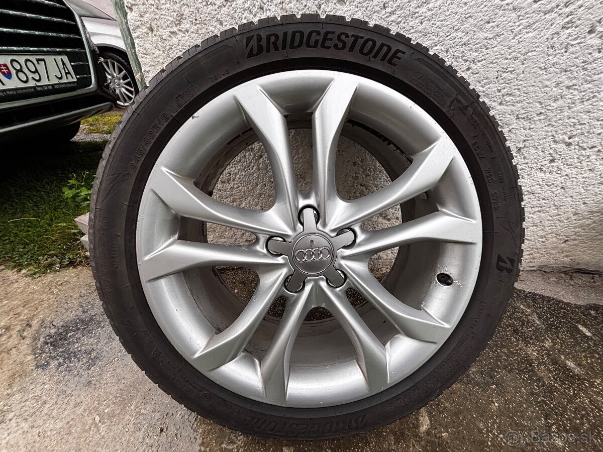 Predam Zimna Sada Audi Elektróny 245/40 R18