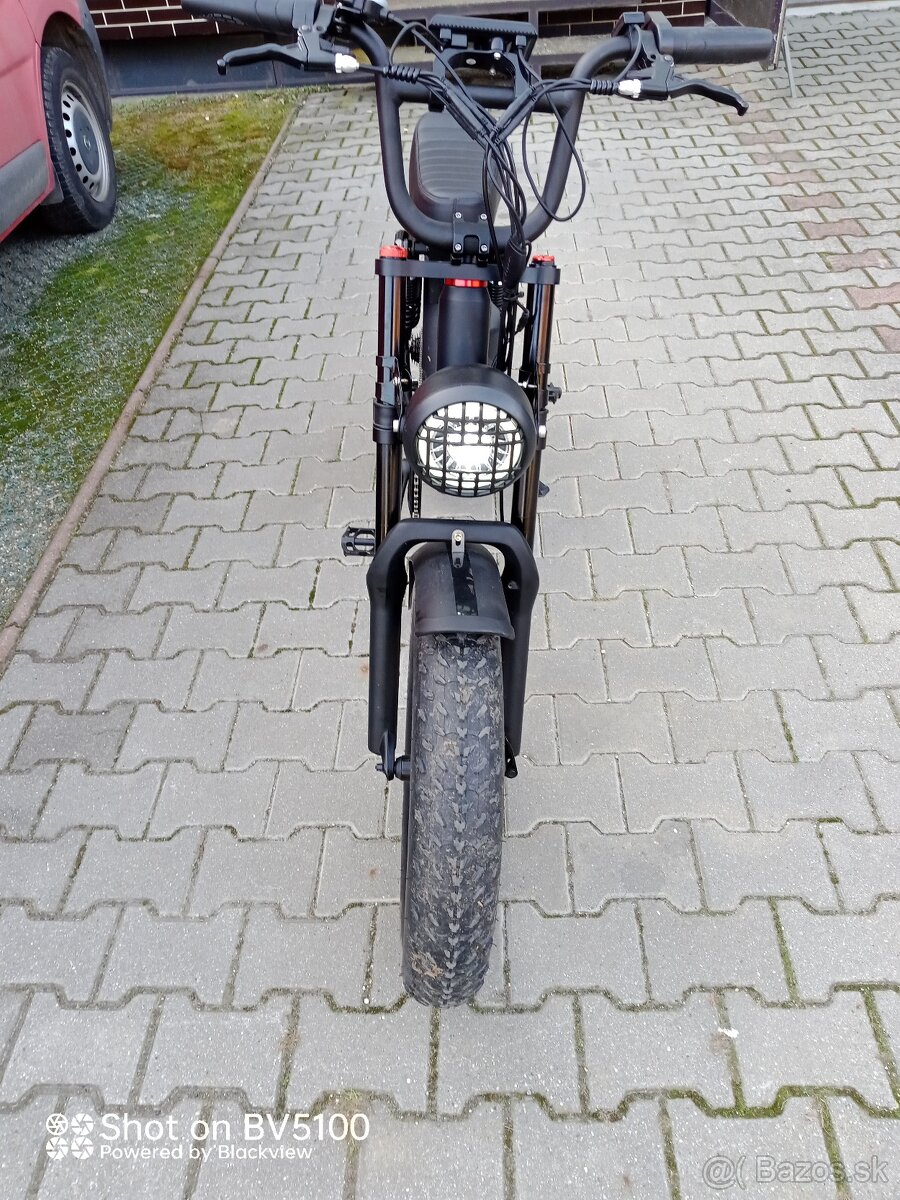 Elektrický moped