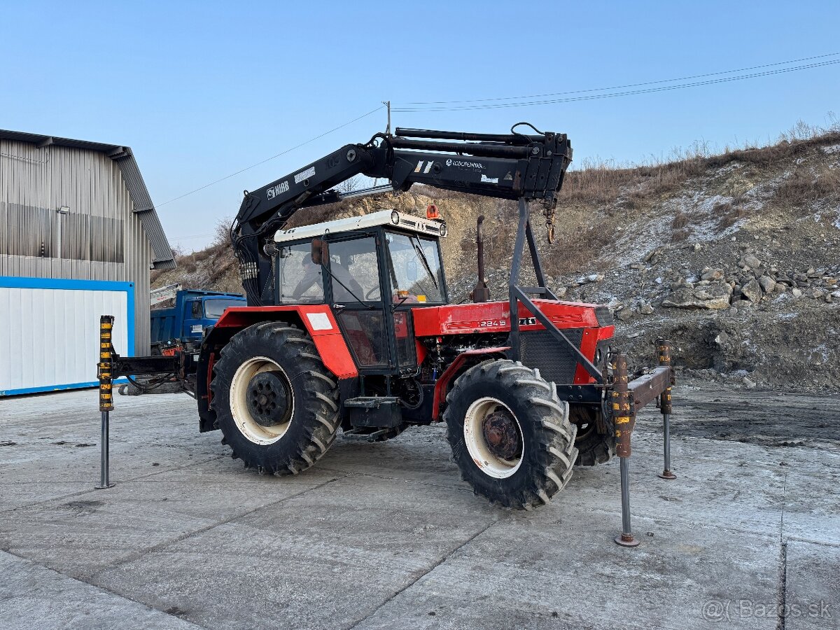 Zetor ZTS 12245 s hydraulickou rukou