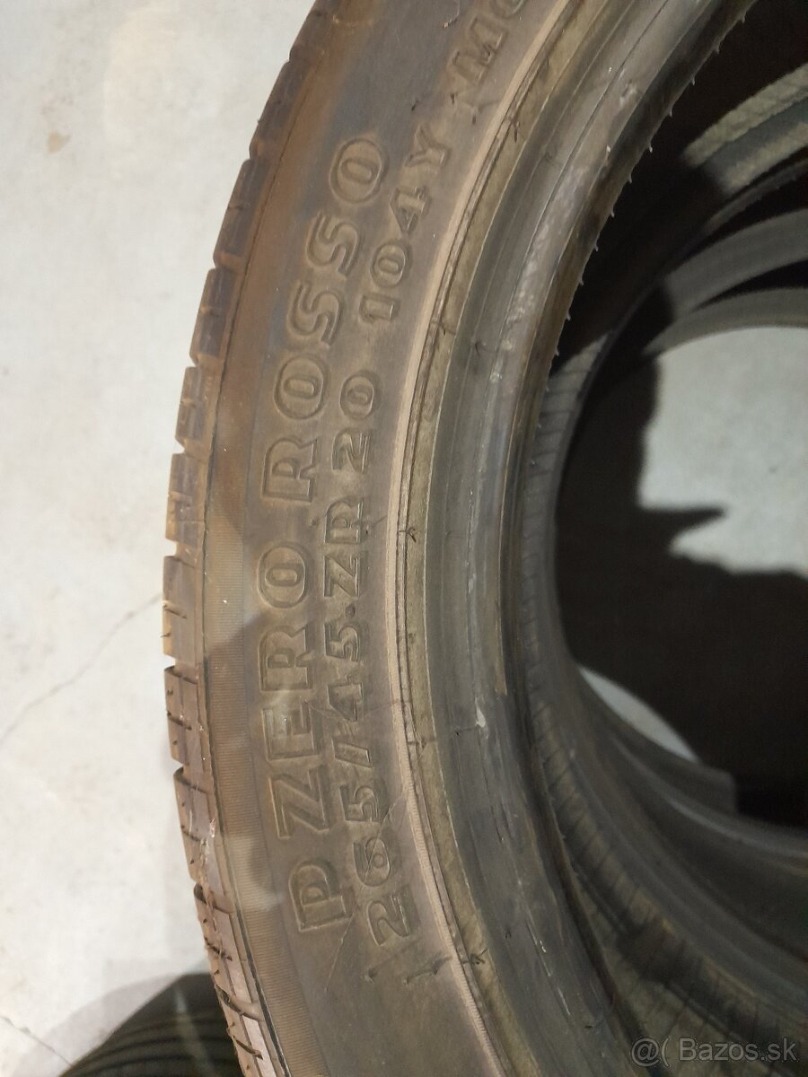 Predam letne pneu Pirelli 265/45 ZR20